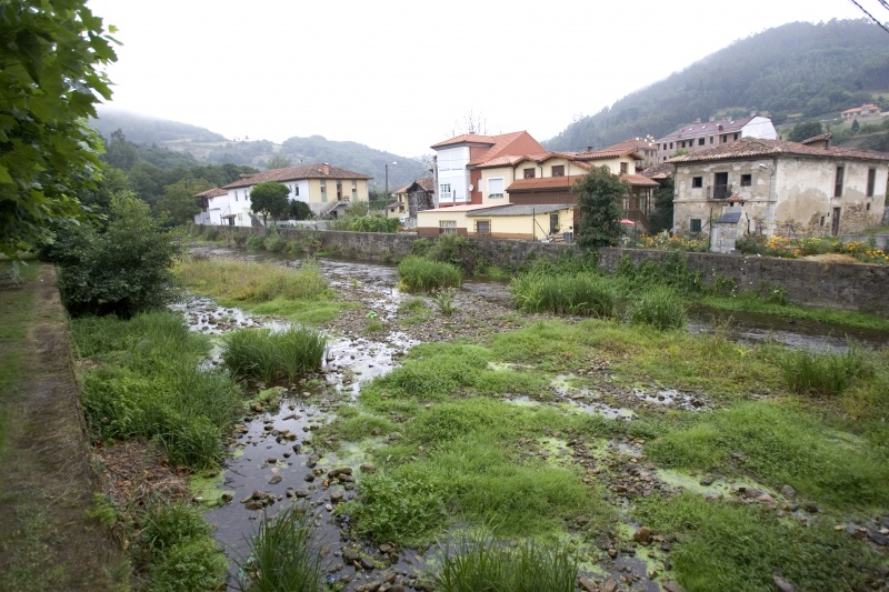 El río Nonaya a su paso por Cornellana