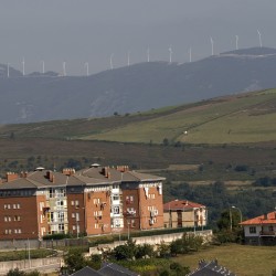 Parque eólico visto desde Tineo