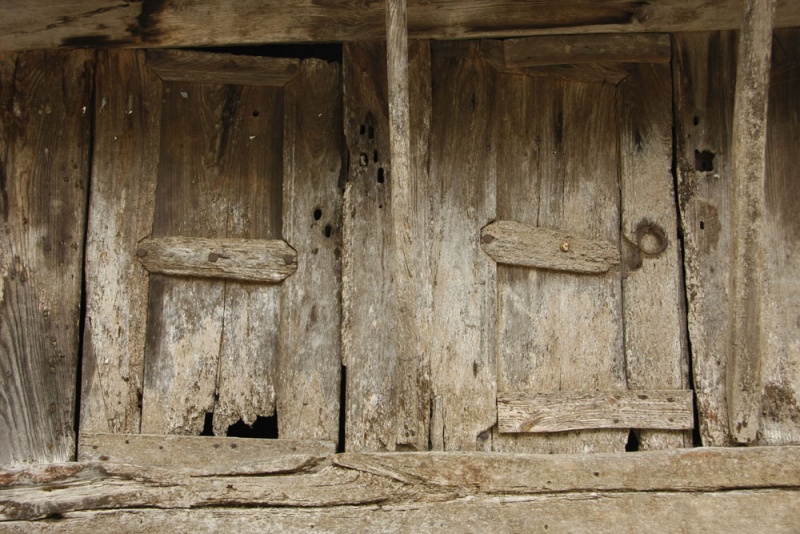 Detalle de un hórreo en el barrio de Carúa.