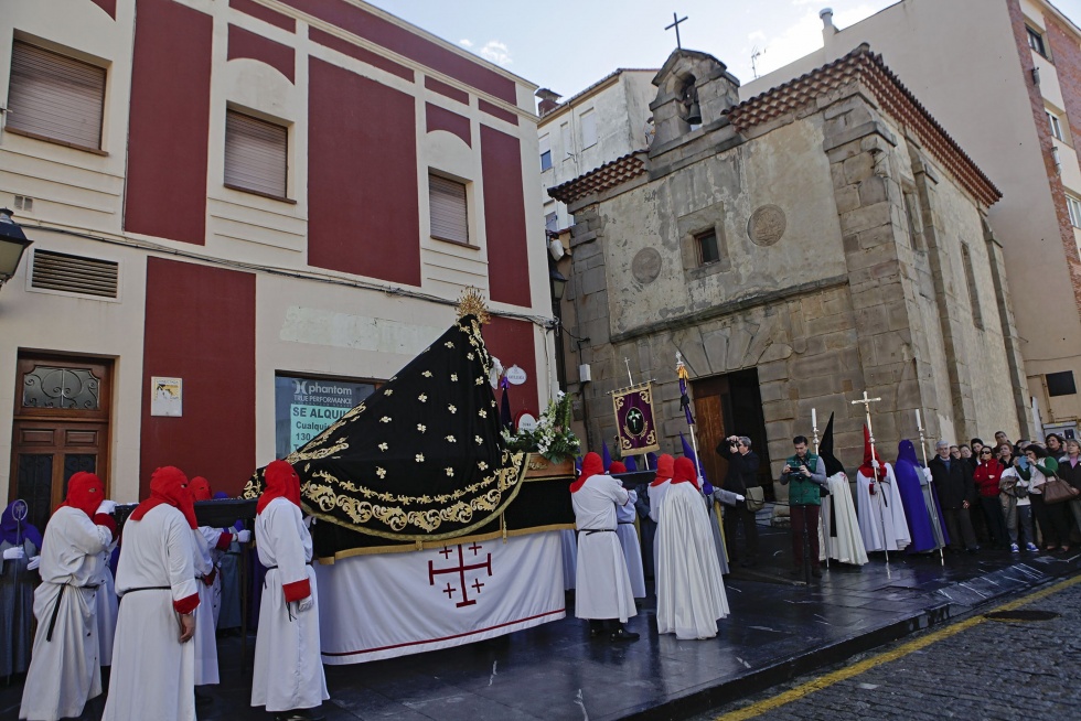 Procesión de la Soledad de María Gijón